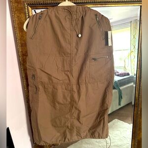 Brand new Cargo skirt size medium from forever 21